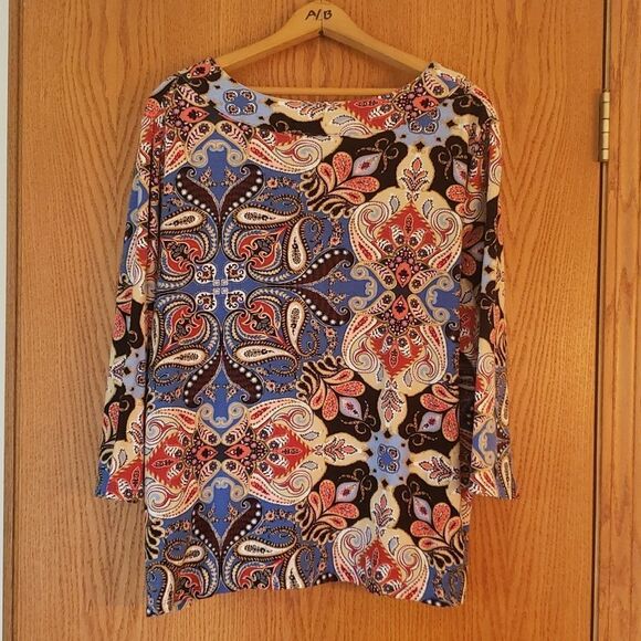 EUC Rafaella Pretty Multi-Colored Paisley Top V-Neck Grommet Embellishme… - Picture 2 of 7